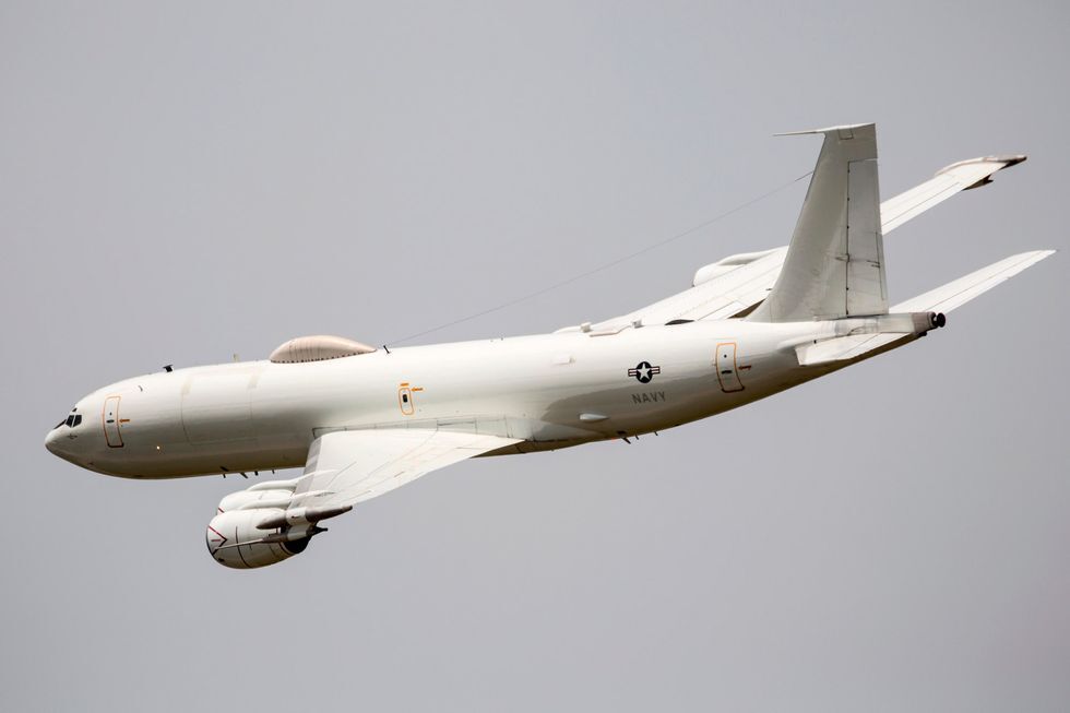 C-130؛ اگر جنگ هسته ای رخ دهد این هواپیما خطرناک ترین هواپیما در آسمان خواهد بود(+عکس) C-130؛ اگر جنگ هسته ای رخ دهد این هواپیما خطرناک ترین هواپیما در آسمان خواهد بود(+عکس)