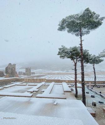 تخت جمشید برفی را دیده بودید؟ +عکس 4 تخت جمشید برفی را دیده بودید؟ +عکس