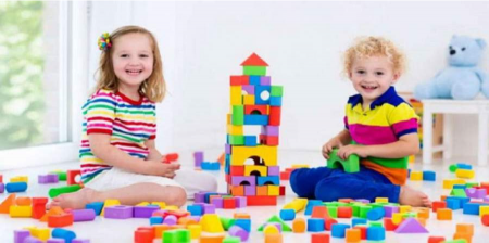 آموزش مهارت‌های زندگی به کودکان از طریق بازی