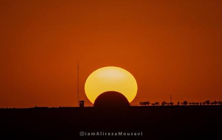 غروب خورشید پشت رصدخانه مراغه این چنین زیباست+عکس
