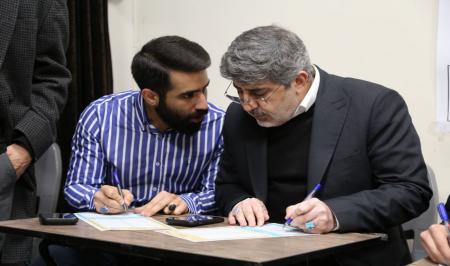 حضور مداحان اهل‌بیت در پای صندوق‌های رای + عکس