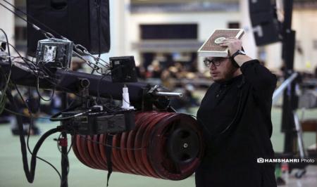 تصاویر متفاوت از مراسم شب احیا در مصلی تهران+عکس_سودو تکنولوژی 6 تصاویر متفاوت از مراسم شب احیا در مصلی تهران+عکس