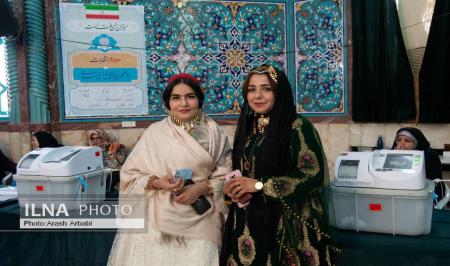 عکس پُربازدید از ظاهر متفاوت دو زن در انتخاباتِ امروز + عکس_سودو تکنولوژی 1 عکس پُربازدید از ظاهر متفاوت دو زن در انتخاباتِ امروز + عکس