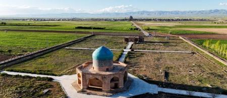 آرامگاه ملاحسن کاشی در نزدیکی گنبد سلطانیه+عکس_سودو تکنولوژی 1 آرامگاه ملاحسن کاشی در نزدیکی گنبد سلطانیه+عکس