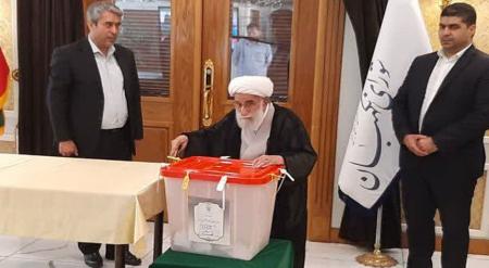 آیت الله جنتی، پای صندوق رای + عکس_سودو تکنولوژی 3 آیت الله جنتی، پای صندوق رای + عکس