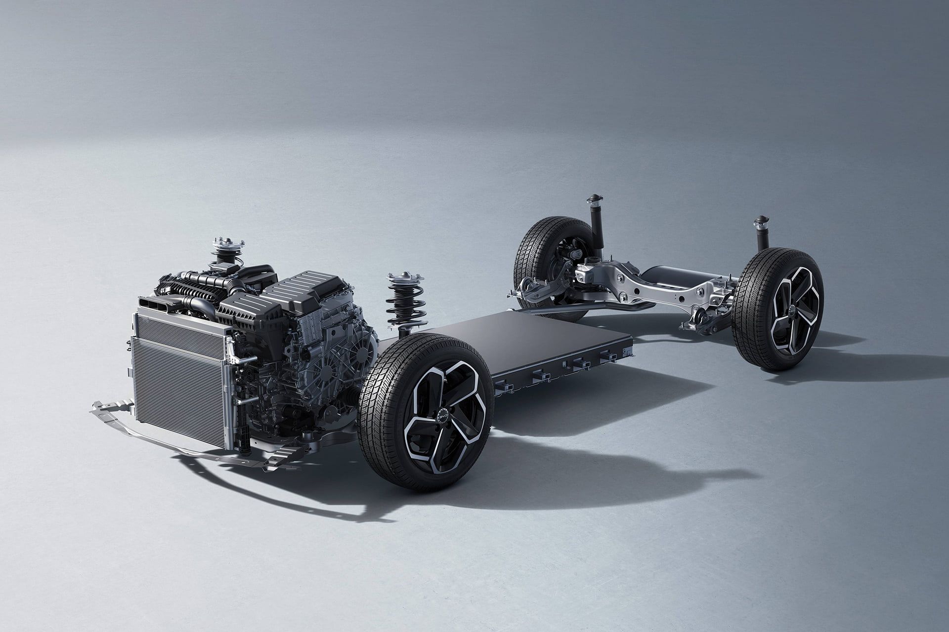 پیشرانه‌ی هیبریدی تازه‌ی BYD از نمای سه چهارم جلو