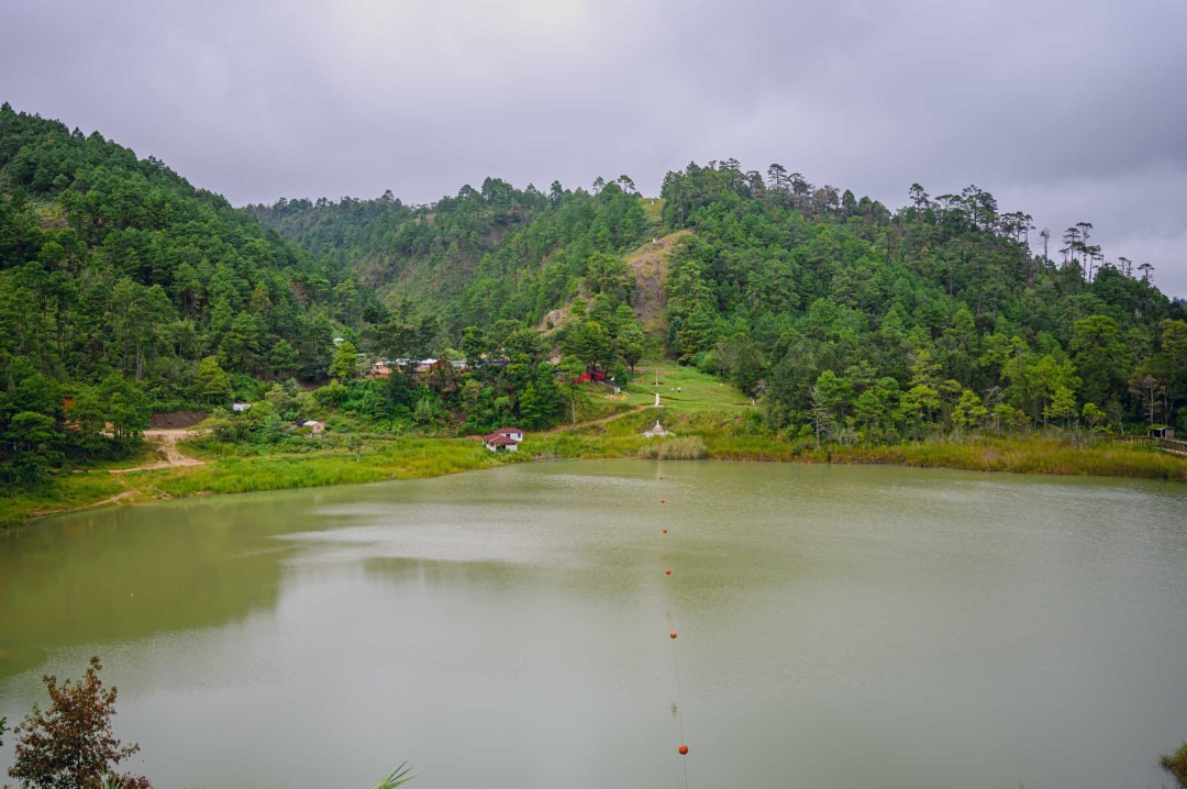 از «پلِ دوستی» ملل تا بلندترین آبشارها؛ منحصر به فردترین مرزها بین کشورهای جهان از «پلِ دوستی» ملل تا بلندترین آبشارها؛ منحصر به فردترین مرزها بین کشورهای جهان
