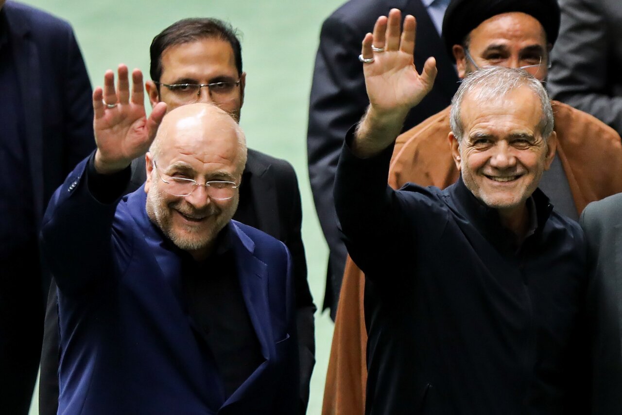 تصاویری از آخرین لابی های قالیباف و پزشکیان برای رأی آوردن ۱۹ وزیر پیشنهادی_سودو تکنولوژی 9 آخرین لابی های قالیباف و پزشکیان برای رأی آوردن ۱۹ وزیر پیشنهادی+تصاویر