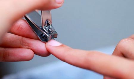 آنچه درمورد قارچ ناخن دست و پا باید بدانید_سودو تکنولوژی 10 آنچه درباره قارچ ناخن دست و پا باید بدانید