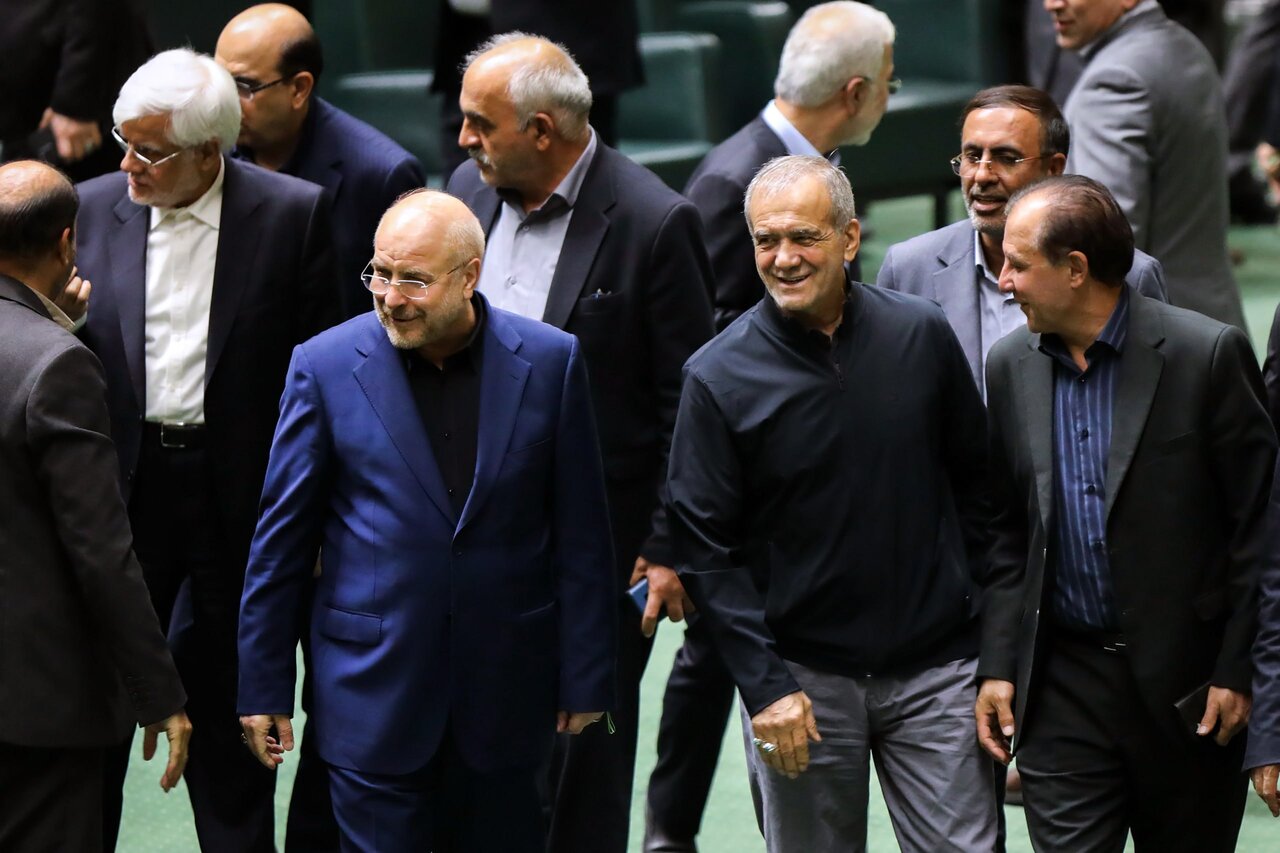 تصاویری از آخرین لابی های قالیباف و پزشکیان برای رأی آوردن ۱۹ وزیر پیشنهادی_سودو تکنولوژی 6 آخرین لابی های قالیباف و پزشکیان برای رأی آوردن ۱۹ وزیر پیشنهادی+تصاویر