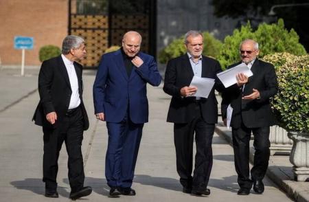 قالیباف، پزشکیان و طیب نیا در حیاط مجلس_سودو تکنولوژی 3 قالیباف، پزشکیان و طیب نیا در حیاط مجلس