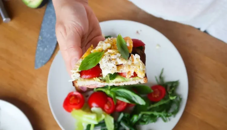 ۱۲ غذایی که شدت افت وزن شما را چند برابر میکنند!_سودو تکنولوژی 1 ۱۲ غذایی که سرعت کاهش وزن شما را چند برابر میکنند!