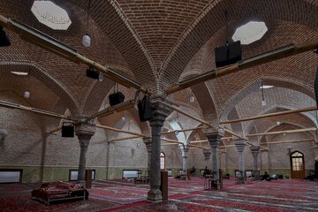 تصاویری چشم نواز از مسجد ۱۵۰ ساله قاجاری با دو محراب_سودو تکنولوژی 4 4.jpg