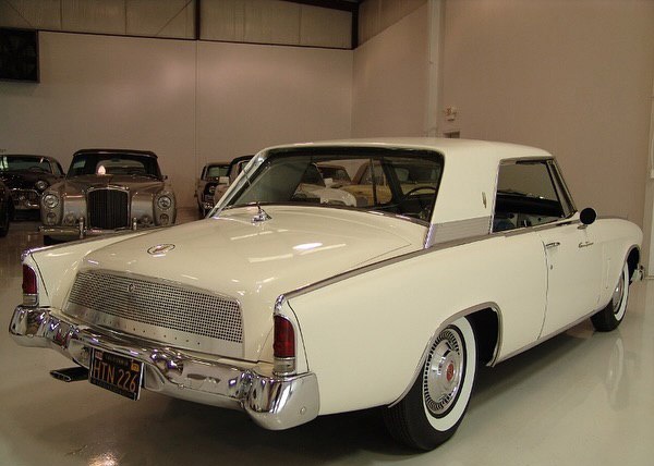ستارهای از دهه 60: Studebaker Gran Tourismo Hawk 1962 ستارهای از دهه 60: Studebaker Gran Tourismo Hawk 1962