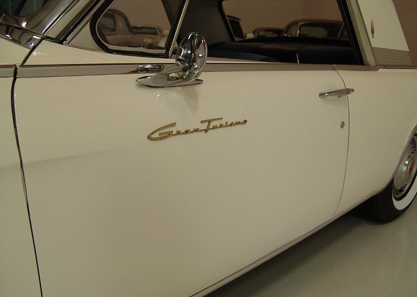 ستارهای از دهه 60: Studebaker Gran Tourismo Hawk 1962 ستارهای از دهه 60: Studebaker Gran Tourismo Hawk 1962
