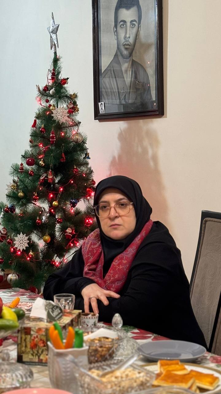 دیدار کریسمسی سخنگوی دولت با مادر اولین شهید ارمنی+ تصاویر_سودو تکنولوژی 3 تصاویری از دیدار سخنگوی دولت با مادر اولین شهید ارامنه