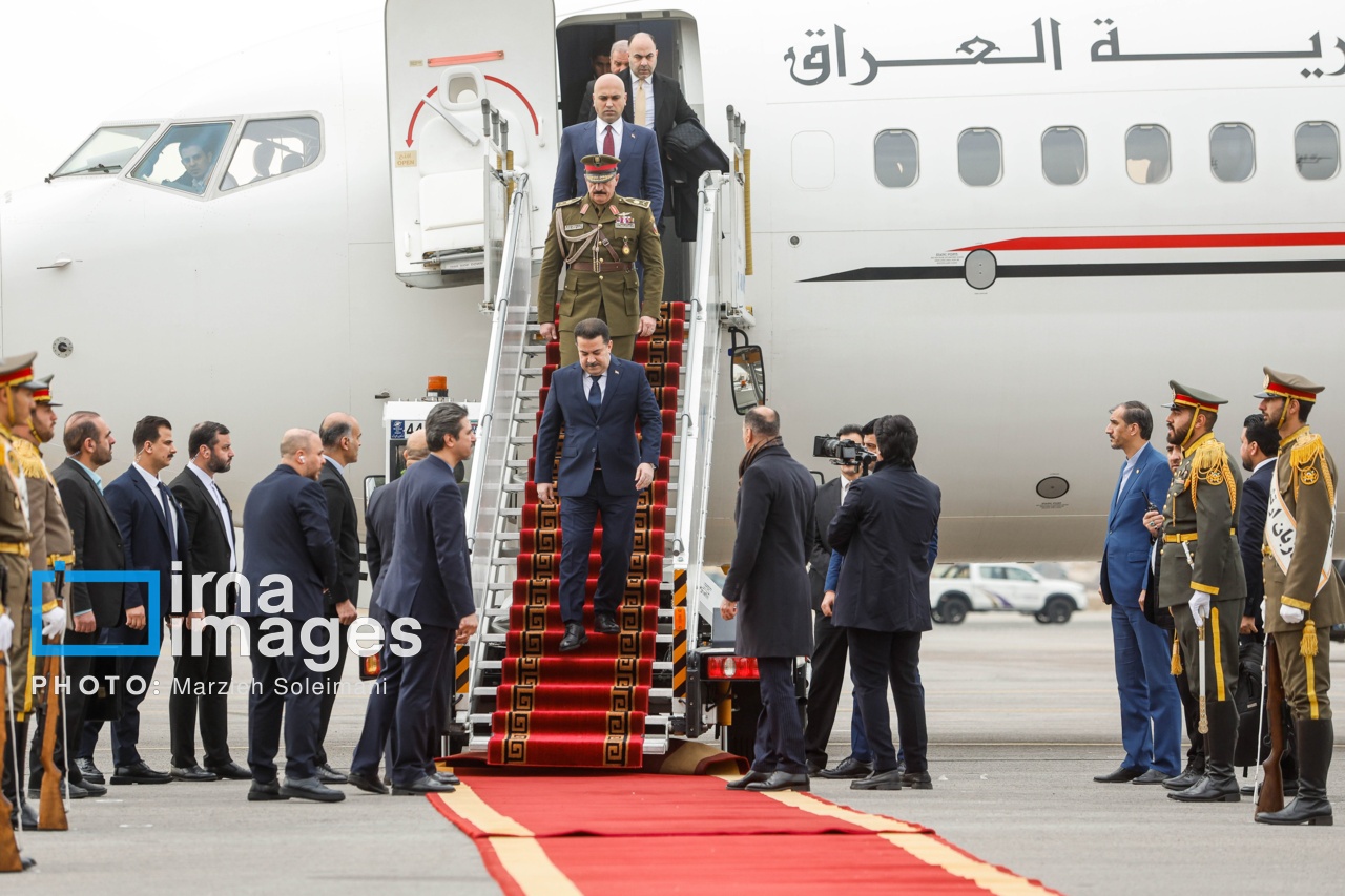 نخست وزیر عراق در فرودگاه مهرآباد تهران نخست وزیر عراق در فرودگاه مهرآباد تهران