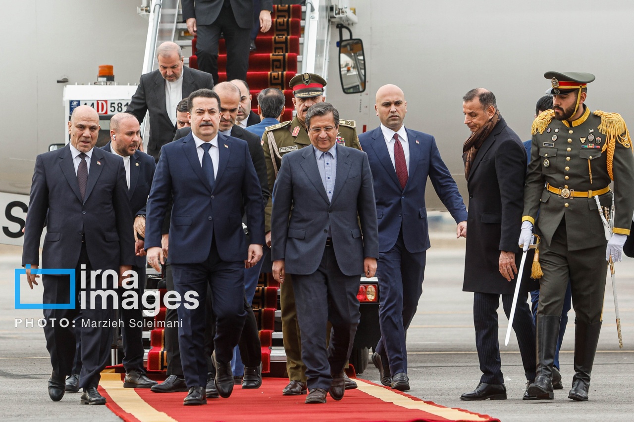 نخست وزیر عراق در فرودگاه مهرآباد تهران نخست وزیر عراق در فرودگاه مهرآباد تهران