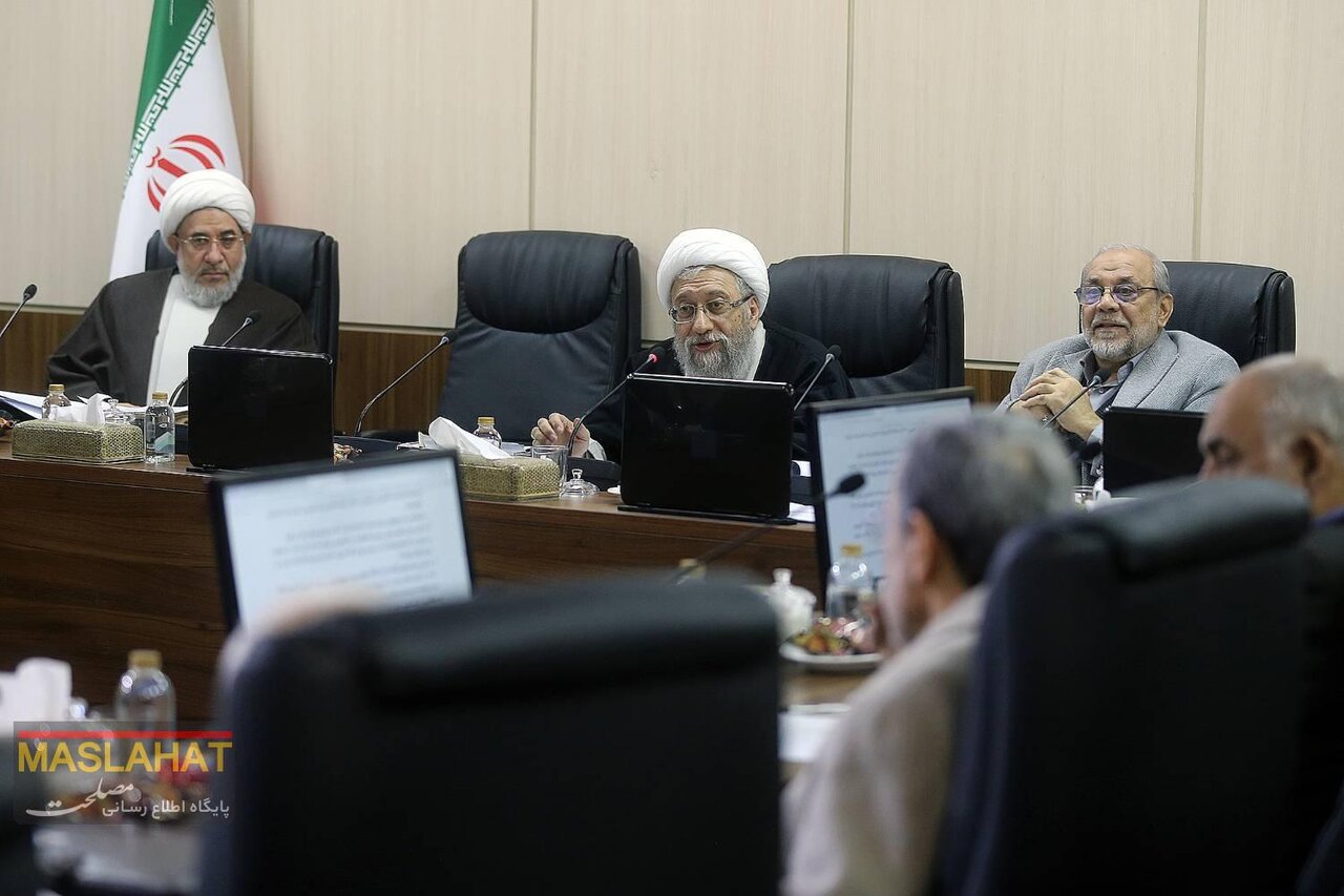تیپ تازه احمدی نژاد و شمخانی در جلسه بازدید لوایح FATF+ تصاویر_سودو تکنولوژی 3 عکسی از تیپ جدید احمدی نژاد و شمخانی در جلسه بررسی لوایح FATF/ لاریجانی و جلیلی غایب بودند؟