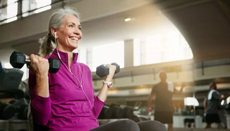 ۱۳ ورزش مناسب برای زنان بالای ۵۰ سال_سودو تکنولوژی 15 1740176318 420 ۱۳ ورزش مناسب برای زنان بالای ۵۰ سال سودو تکنولوژی.webp