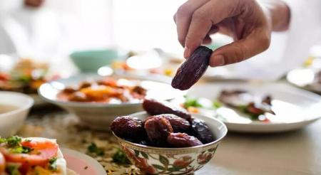 غذاهایی که دشمن روزه‌داری سالم هستند و خوردن آنها در سحری ممنوع است