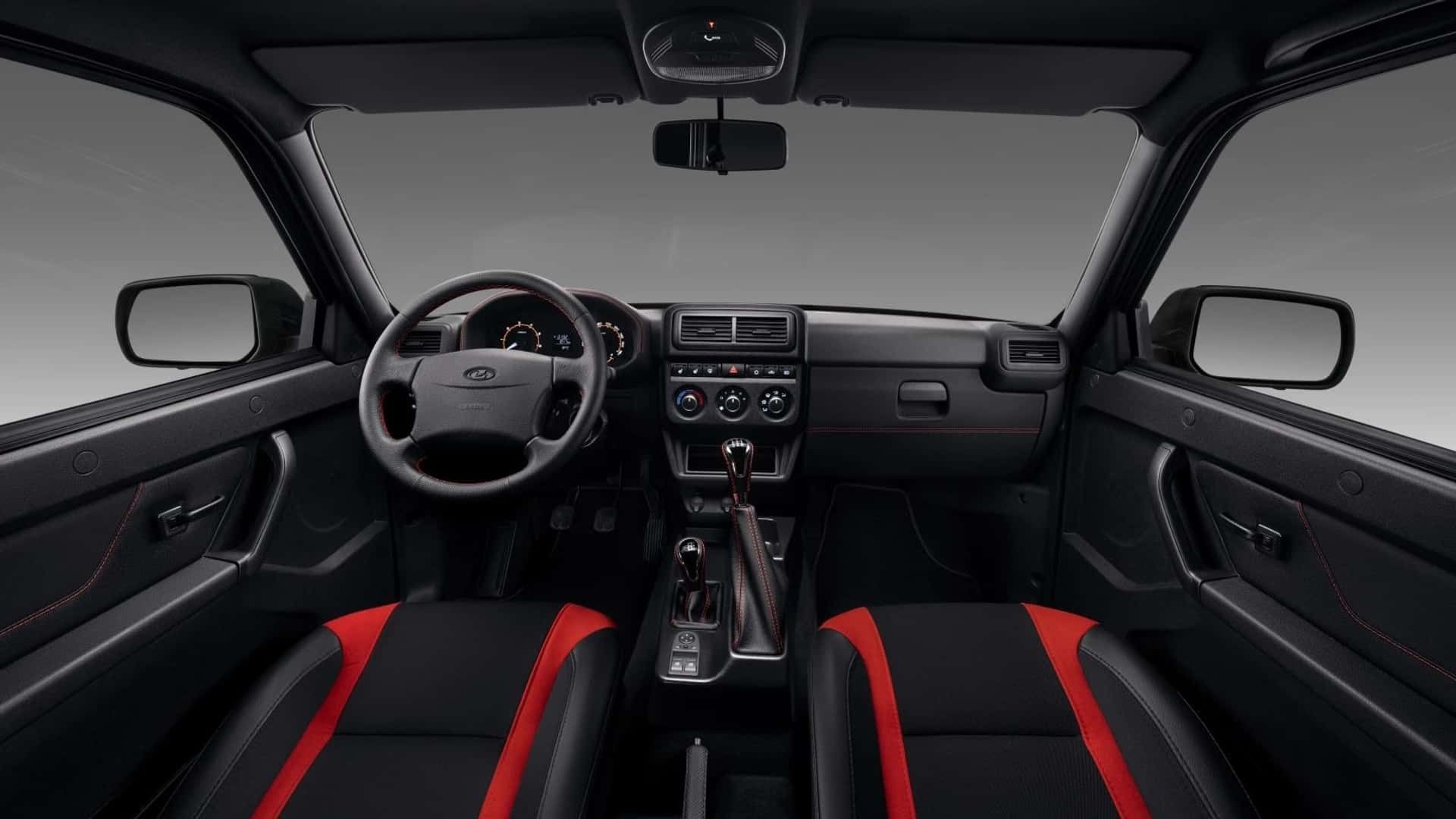 نمای کابین داخلی خودرو لادا نیوا اسپرت