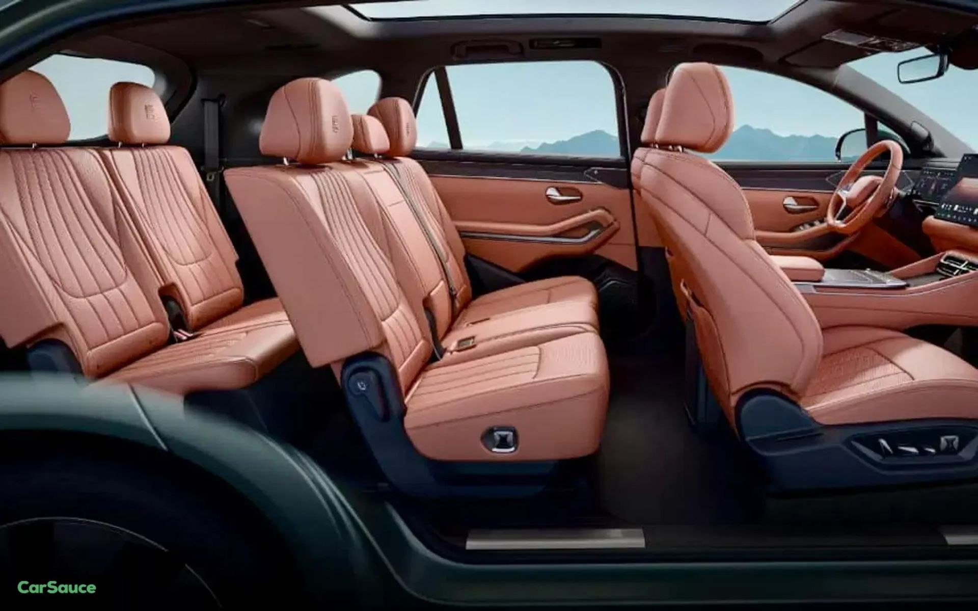 فضای داخلی خودرو بی‌وای‌دی Sealion 8