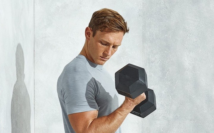 حرکات بدنسازی با دمبل؛ ۲۷ تمرین و انواع حرکات با دمبل_سودو تکنولوژی 62 ورزش با دمبل - آیا می توانیم با دمبل عضله بسازیم