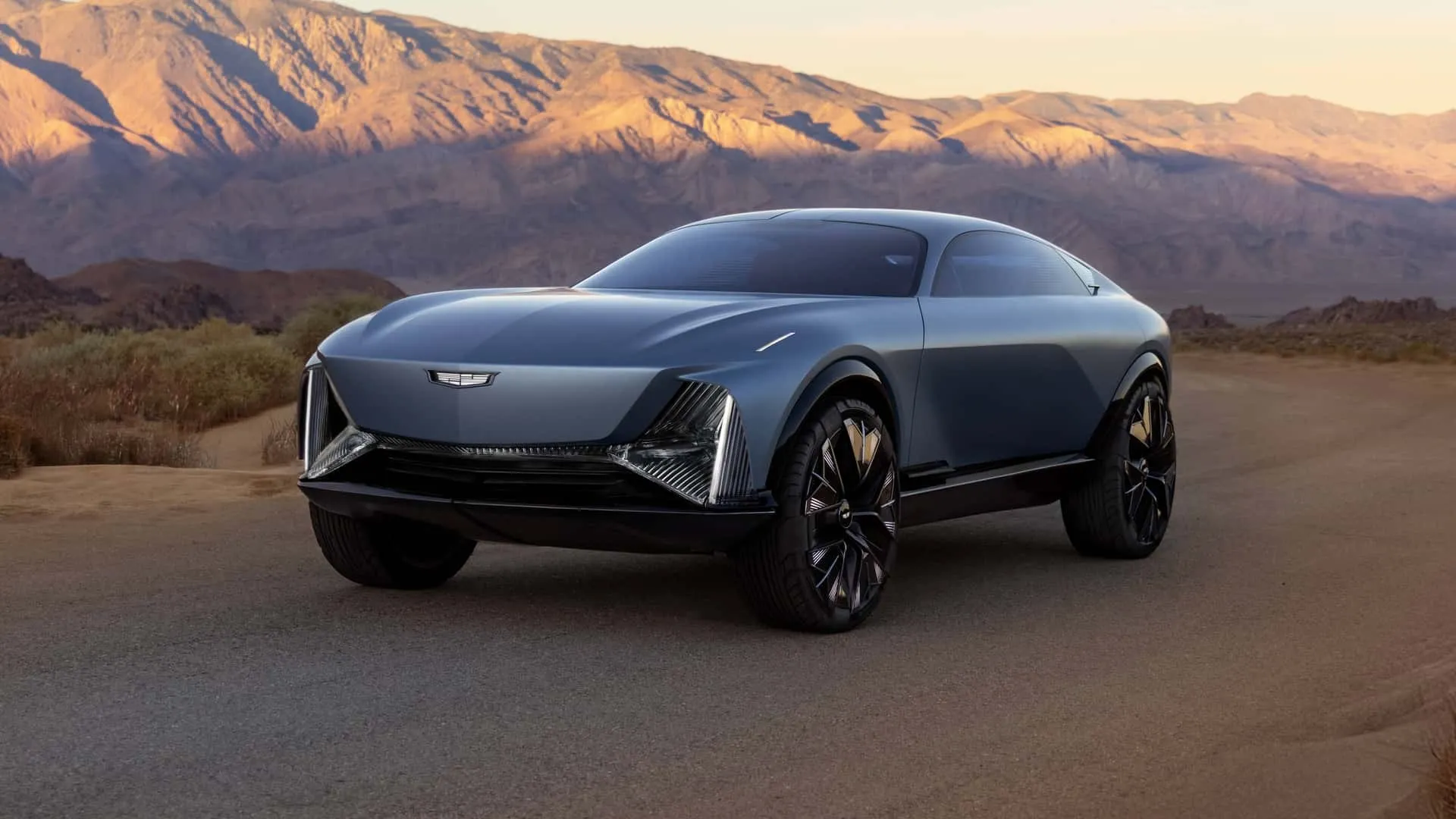 نمای سه‌چهارم جلو خودرو کادیلاک Elevated Velocity